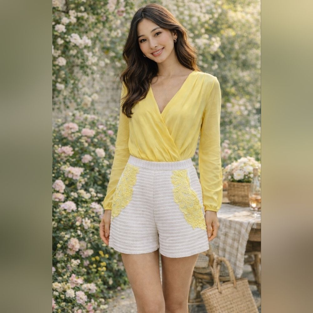 Soieblu Summer Romper Yellow & White Wrap Lace Shorts Long Sleeve Women's Size L